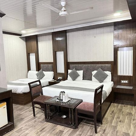 Hotel Radiance 델리 외부 사진