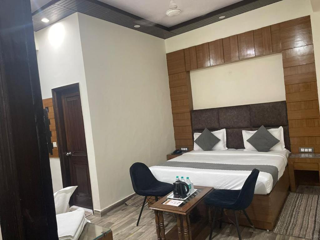 Hotel Radiance 델리 외부 사진