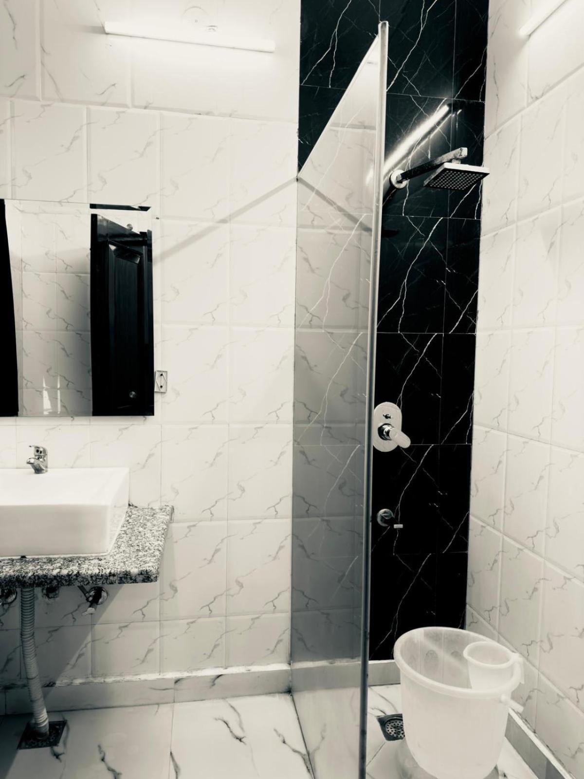 Hotel Radiance 델리 외부 사진